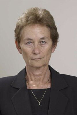 Dr. Olga Réti